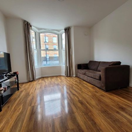 Stunning 1 Bedroom Apartment In London Exteriör bild