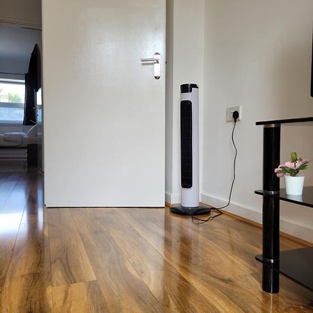 Stunning 1 Bedroom Apartment In London Exteriör bild