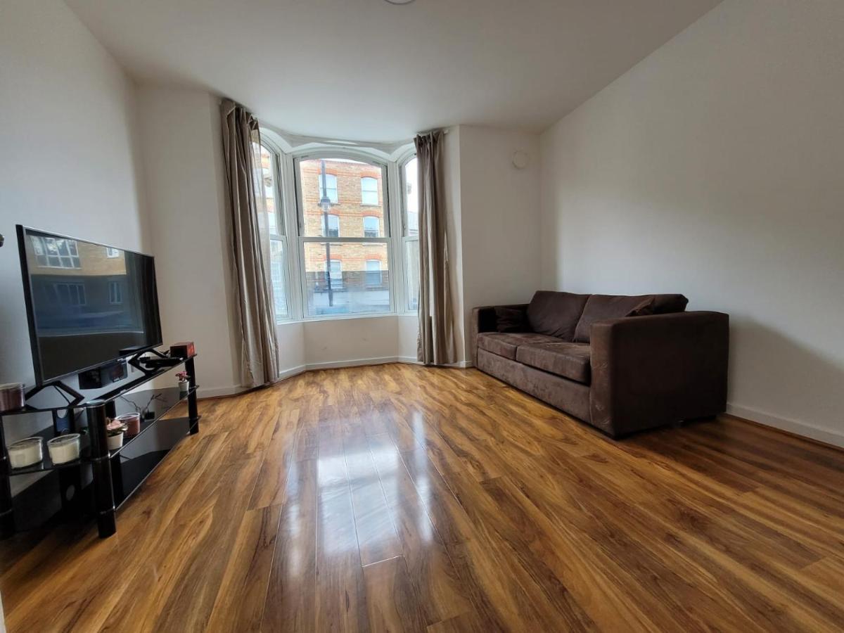 Stunning 1 Bedroom Apartment In London Exteriör bild